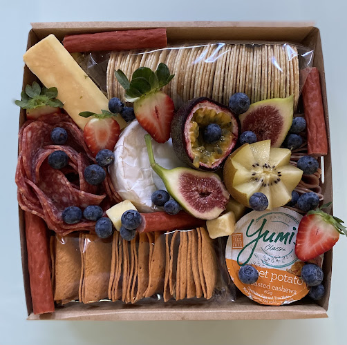 Grazing with bec - Nowra