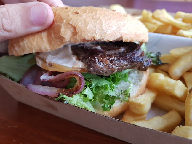 Comentarii opinii despre Burger With The Lot