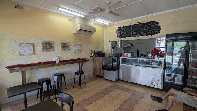 Opinii despre Java Spice Lunch Time Take Away în Swan Hill - Hospitality and gastronomy
