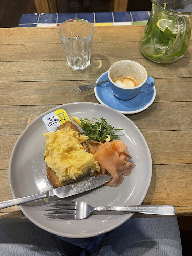 Comentarii opinii despre Little Willy's