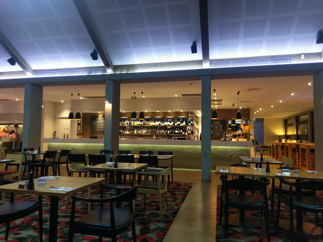 Huon Hill - Hospitality and gastronomy