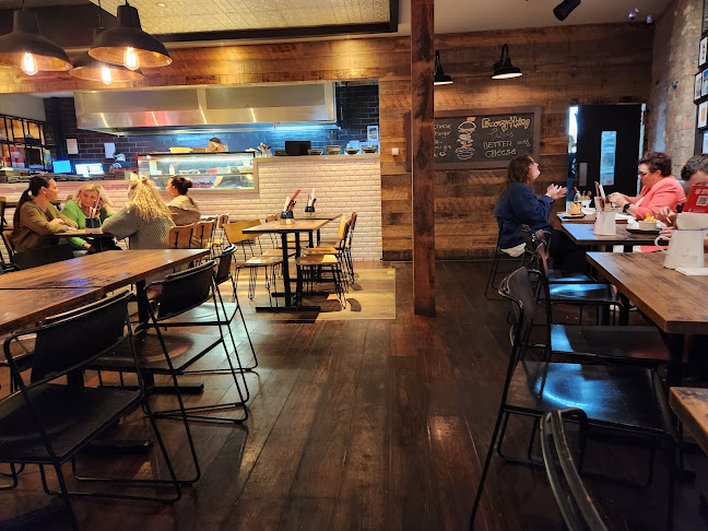 Grill'd Kotara - Hospitality and gastronomy