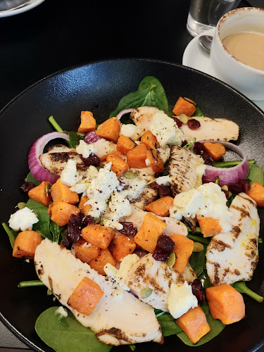 Comentarii opinii despre The Coffee Club Café - Airport West VIC