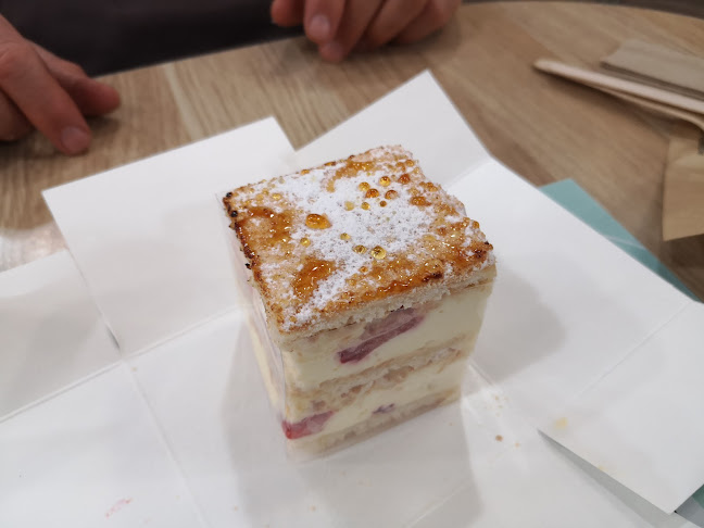 Lorraine's Patisserie - Hospitality and gastronomy