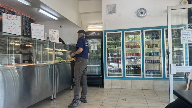 Opinii despre VINAUS Takeaway and Cafe în Lyneham - Hospitality and gastronomy