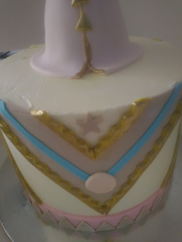 Graze N Cakes - Hospitality and gastronomy