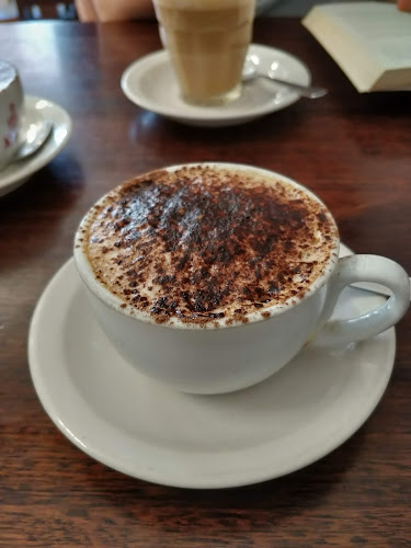 Opinii despre Brewsters Foodstore & Cafe în Garfield - Hospitality and gastronomy