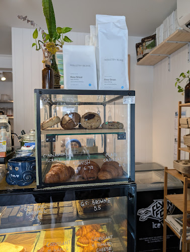 Switchfoot Coolangatta - Hospitality and gastronomy