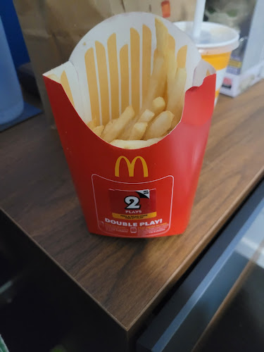 Comentarii opinii despre McDonald's Warralily