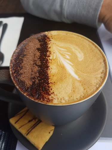 Comentarii opinii despre Wangi Deck Cafe