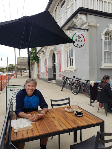 Comentarii opinii despre Little Italy