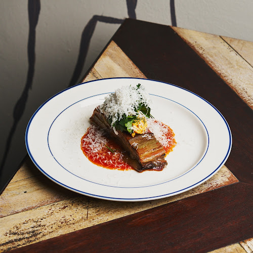 Comentarii opinii despre The Standard