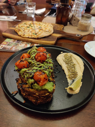 Opinii despre King Henry’s Restaurant în Sassafras - Hospitality and gastronomy