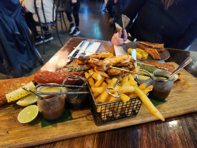 Opinii despre Steamers Bar and Grill în Wollongong - Hospitality and gastronomy