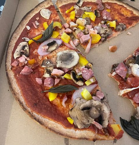 Comentarii opinii despre Two Lads Pizzeria