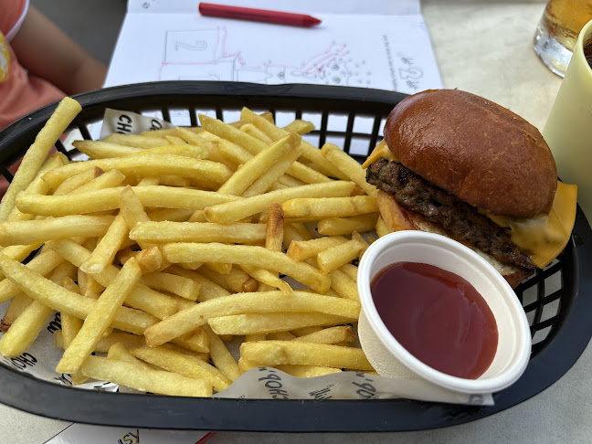 Chop 'n Chill - Hospitality and gastronomy