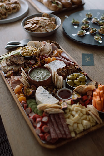 Opinii despre Dine In în Balgownie - Hospitality and gastronomy