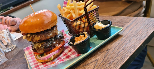 Buns Out Burgers - North Beach