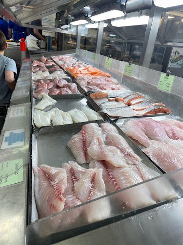 Peters Fish Market - Hospitality and gastronomy