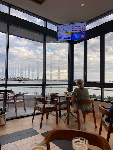 Comentarii opinii despre The Boat Shed Bar