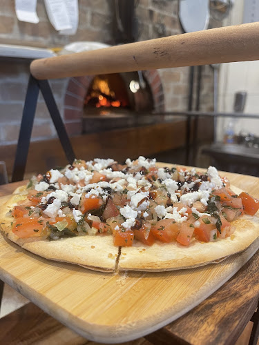 Unit 8/91-99 Waminda Ave, Campbelltown NSW 2560