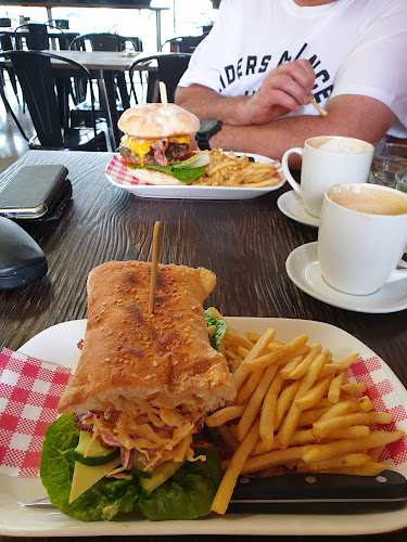 Comentarii opinii despre Stanley's Cafe / Restaurant