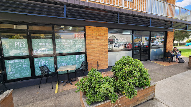 55 Old Bar Rd, Old Bar NSW 2430