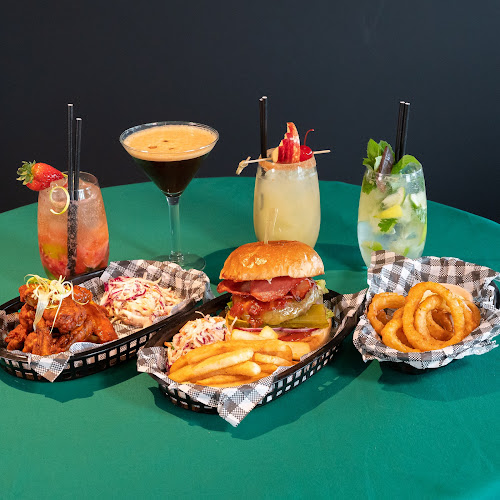 The Green Room Bar - Sandy Bay