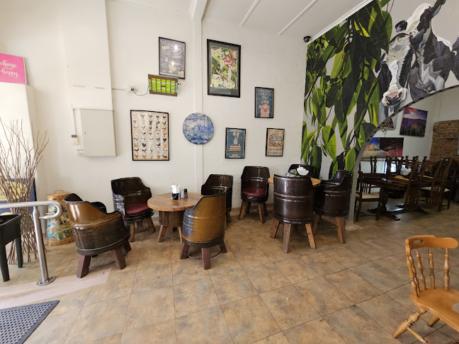 Tatura Hot Bread - Hospitality and gastronomy