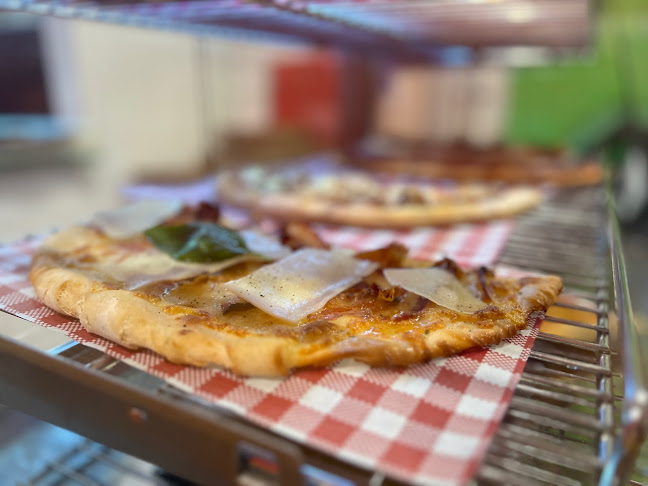 Sette Pizza - Hospitality and gastronomy