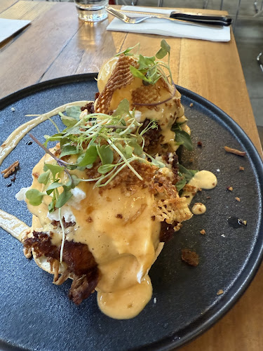 King Of The Castle Cafe - Hospitality and gastronomy