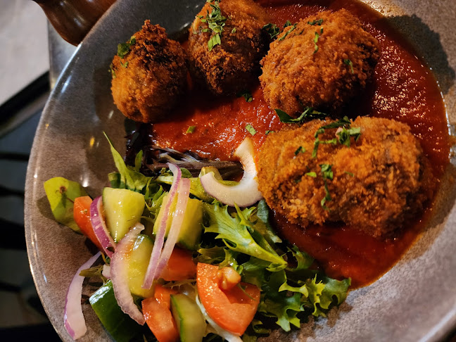 3/3018 Surfers Paradise Blvd, Surfers Paradise QLD 4217