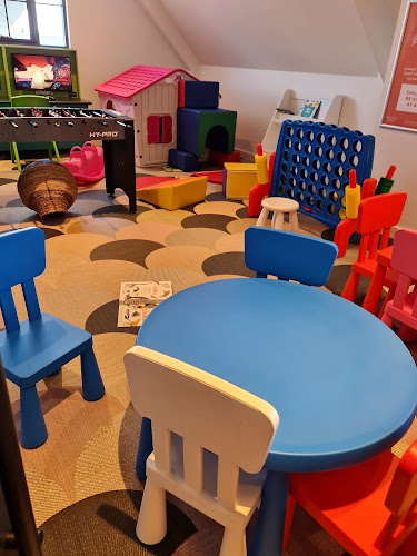 Mermaid Beach Tavern - Mermaid Beach