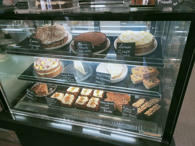 Opinii despre Moon Lily Kitchen and Cakes în Beaconsfield - Hospitality and gastronomy