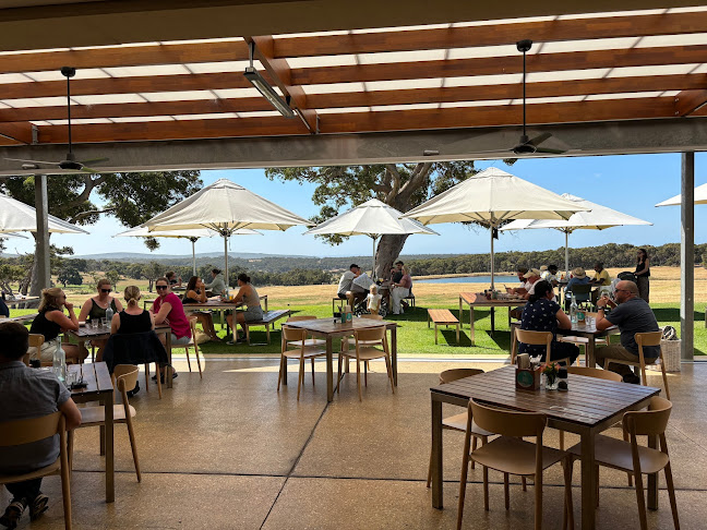 Eagle Bay Brewing Co - Hospitality and gastronomy