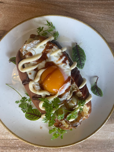 Drake and Duck Cafe - Hospitality and gastronomy