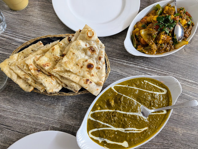 Comentarii opinii despre Curry & Tandoor Indian Cusine