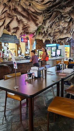 Opinii despre Little Kim's Cafe. în Melbourne - Hospitality and gastronomy