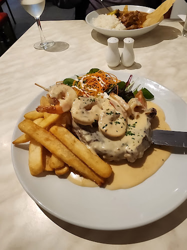 Mia Restaurant- Western and Asian - Geraldton