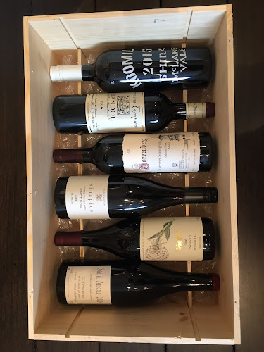 Comentarii opinii despre Field Blend Wine & Cheese Store