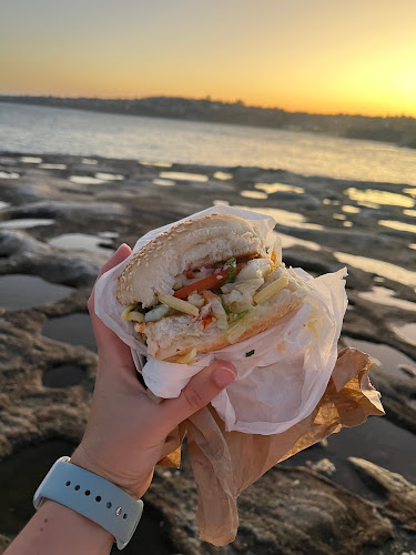 2/272 Clovelly Rd, Coogee NSW 2034