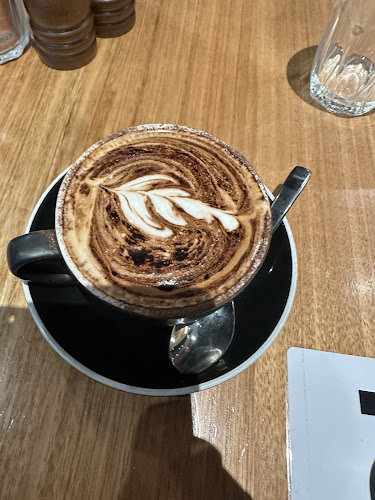 Long Shot - Docklands