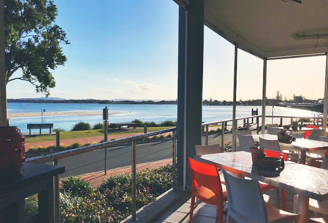 Reef Apartments, Shop 4/2-6 Wharf St, Forster NSW 2428