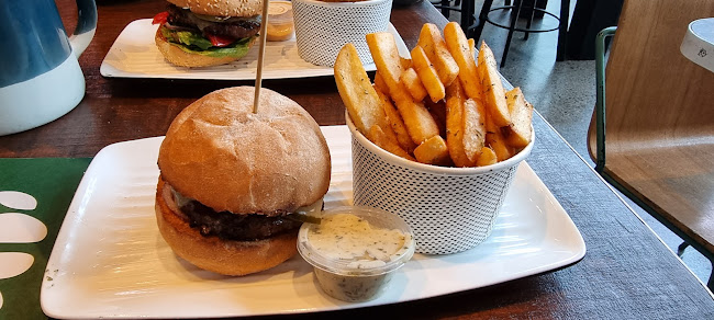 Grill'd Burgers - Tuggerah - Hospitality and gastronomy