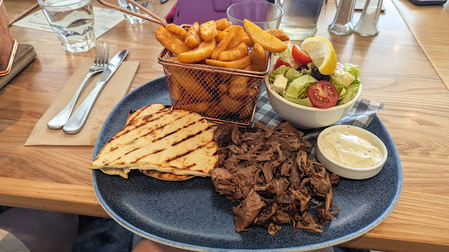 Castello's Victorian Tavern - Gisborne