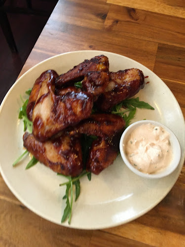 Comentarii opinii despre Aunty Ed's Restaurant and Bar