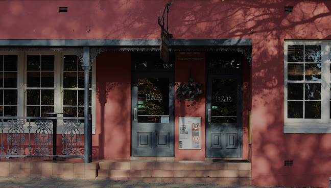 Moss Vale Hotel - Hospitality and gastronomy