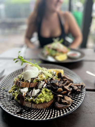 Comentarii opinii despre The Heritage beachside Cafe