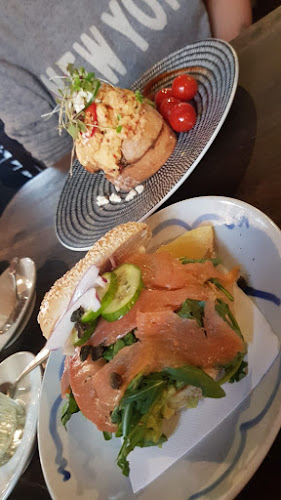 Opinii despre The Bond Store în Southbank - Hospitality and gastronomy