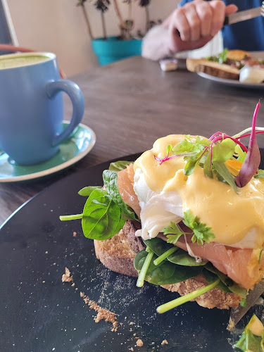 Leaf & Bean - Hospitality and gastronomy